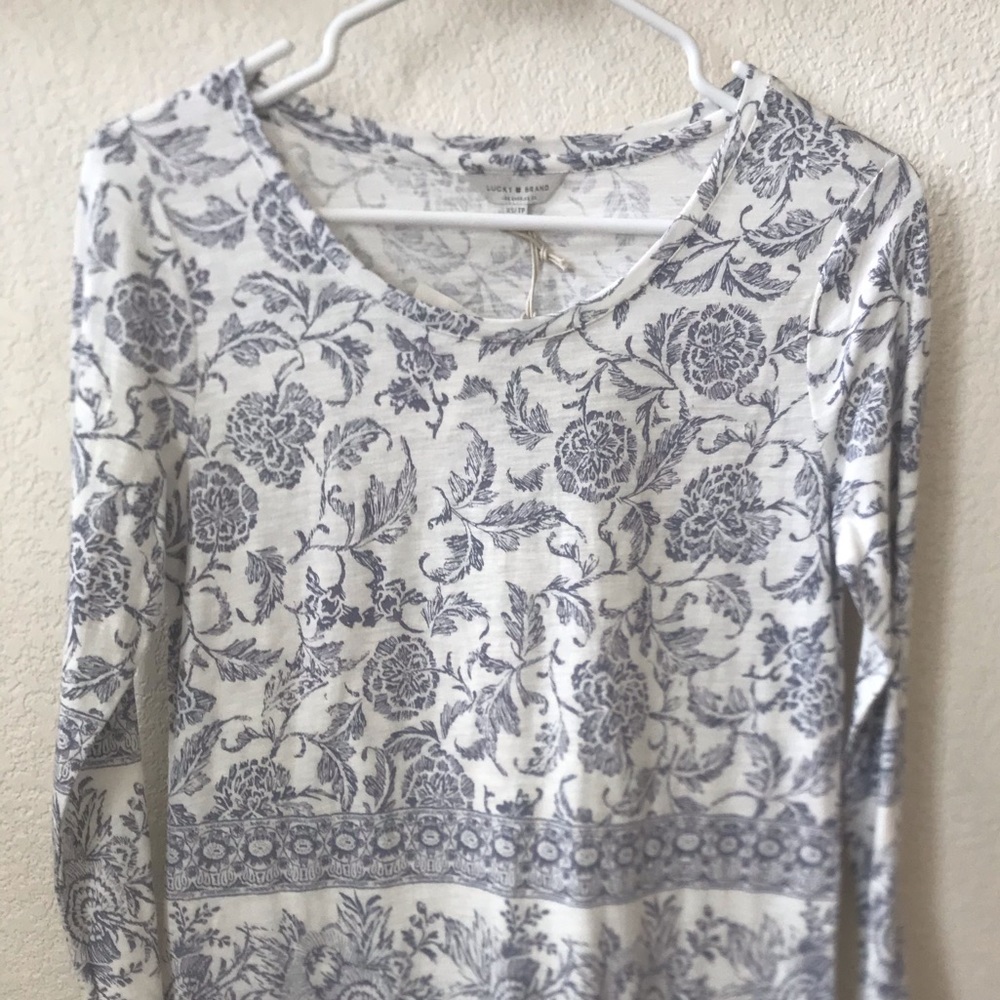 LUCKY BRAND t-shirt!!!
